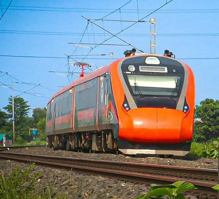 मुंबई-अहमदाबाद वंदे भारत में 20 कोच स्थायी, 28 अप्रैल से बढ़ेगी क्षमता