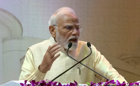 'सरकार माई-बाप नहीं, नागरिक देवो भव है यूपीएससी के नए दौर का मंत्र : पीएम मोदी