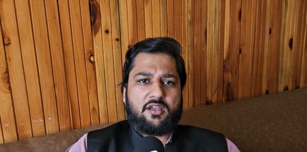 फारूक अब्दुल्ला के बयान पर भड़के विवेक बाली, बोले- यह हिंदू अधिकारियों को भी घाटी से निकालने की साजिश