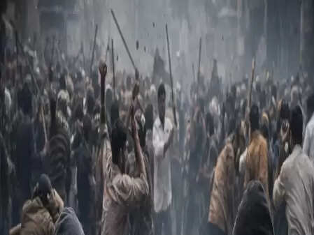 बल्लारी हिंसा: निलंबित एसपी ने कथित तौर पर की आत्महत्या की कोशिश, भाजपा ने कांग्रेस सरकार पर साधा निशाना