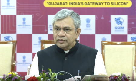 'सेमीकंडक्टर और रेलवे के विकास में गुजरात का बड़ा योगदान', केंद्रीय मंत्री अश्विनी वैष्णव ने दी जानकारी