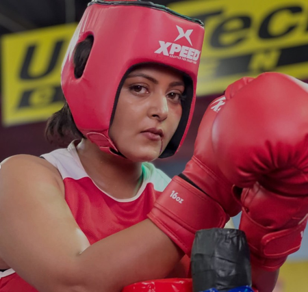 बॉक्सिंग रिंग में मुक्के बरसाती नजर आएंगी अंजना सिंह, फिल्म 'लेडी बॉक्सर' की शूटिंग पूरी