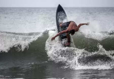 सर्फिंग: एक रोमांचक वाटर स्पोर्ट्स, जिसने ओलंपिक में भी बना ली जगह