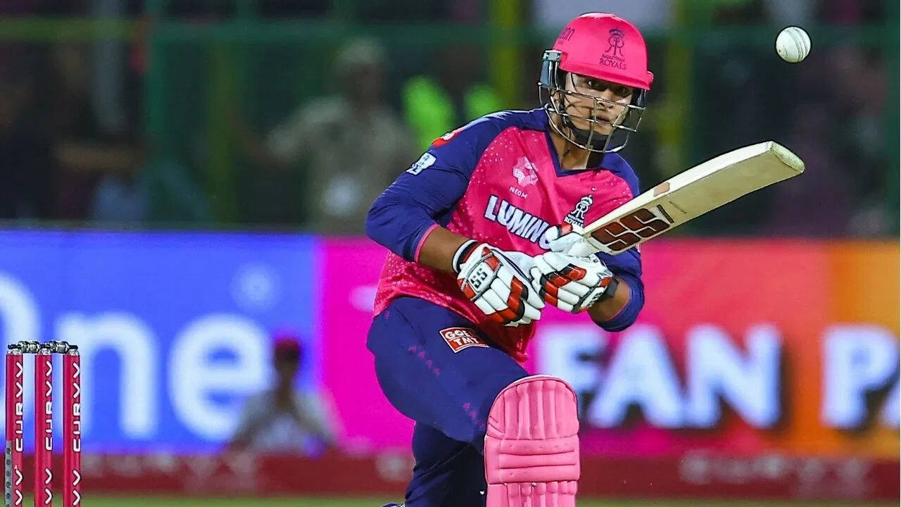 GT vs RR Highlights: सोशल मीडिया पर वैभव ने करवाया चक्का जाम, सचिन से लेकर यूसुफ पठान तक ने दी मिनी डायनामाई को दी बधाई