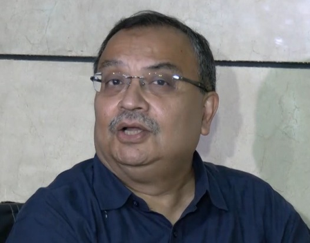 सुप्रीम कोर्ट के आदेश पर टीएमसी का हमला: 'ईसीआई पक्षपाती, वोटों में हेराफेरी की कोशिश'