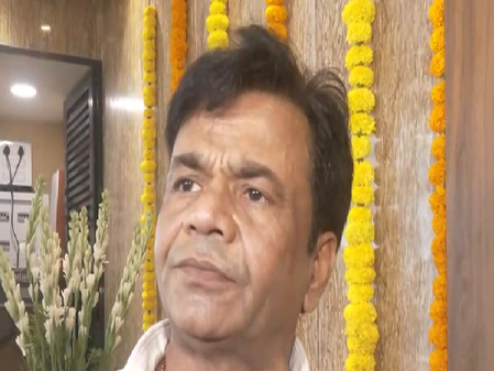 सिने आर्टिस्ट वेलफेयर ट्रस्ट के कार्यक्रम में सितारों का जमावड़ा, लेट पेमेंट पर कलाकारों ने रखी राय