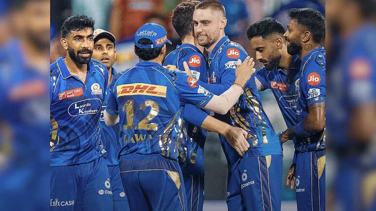 मुंबई इंडियंस ने तोड़ा KKR का घमंड, SRH को रौंदकर IPL का सबसे बड़ा रिकॉर्ड किया अपने नाम