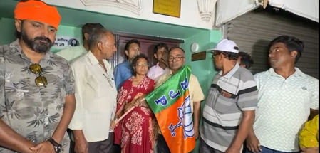 भाजपा से टिकट मिलने पर आरजी रेप पीड़िता की मां बोलीं, महिलाओं की सुरक्षा सुनिश्चित करना हमारी प्राथमिकता