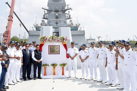 नौसेना को मिला नया युद्धपोत ‘महेंद्रगिरि’, जल्द समुद्री बेड़े में होगा शामिल