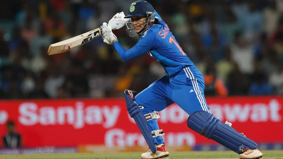 स्मृति मंधाना ने रचा इतिहास, महिला वनडे रैंकिंग में टॉप-5 में बनाई जगह