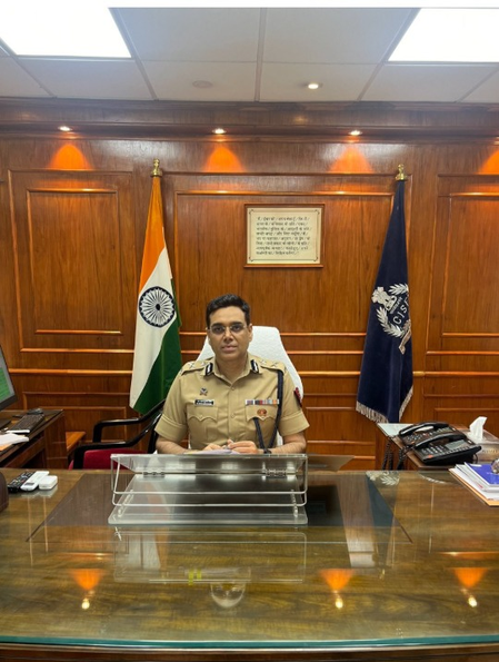 ‘12वीं फेल’ फेम आईपीएस मनोज कुमार शर्मा को मुंबई में संभाला जॉइंट सीपी (लॉ एंड ऑर्डर) का कार्यभार