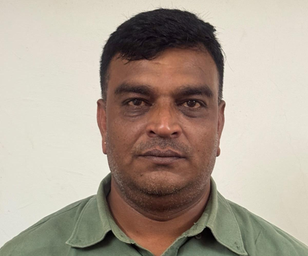 गुजरात: रिश्वतखोरी मामले में एक व्यक्ति गिरफ्तार, कार से 49 लाख रुपए नकद बरामद
