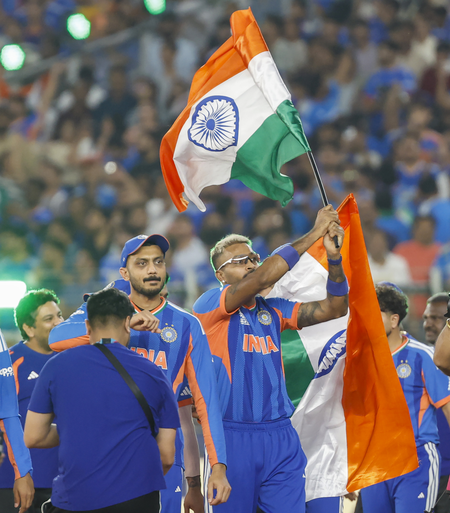 तेलंगाना और आंध्र प्रदेश के मुख्यमंत्रियों ने टी20 विश्व कप में जीत पर भारतीय टीम को बधाई दी