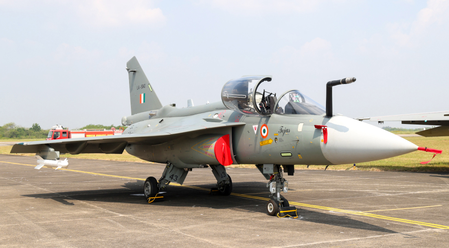 एलसीए तेजस दुर्घटनाग्रस्त नहीं हुआ, ग्राउंड पर मामूली तकनीकी समस्याः एचएएल