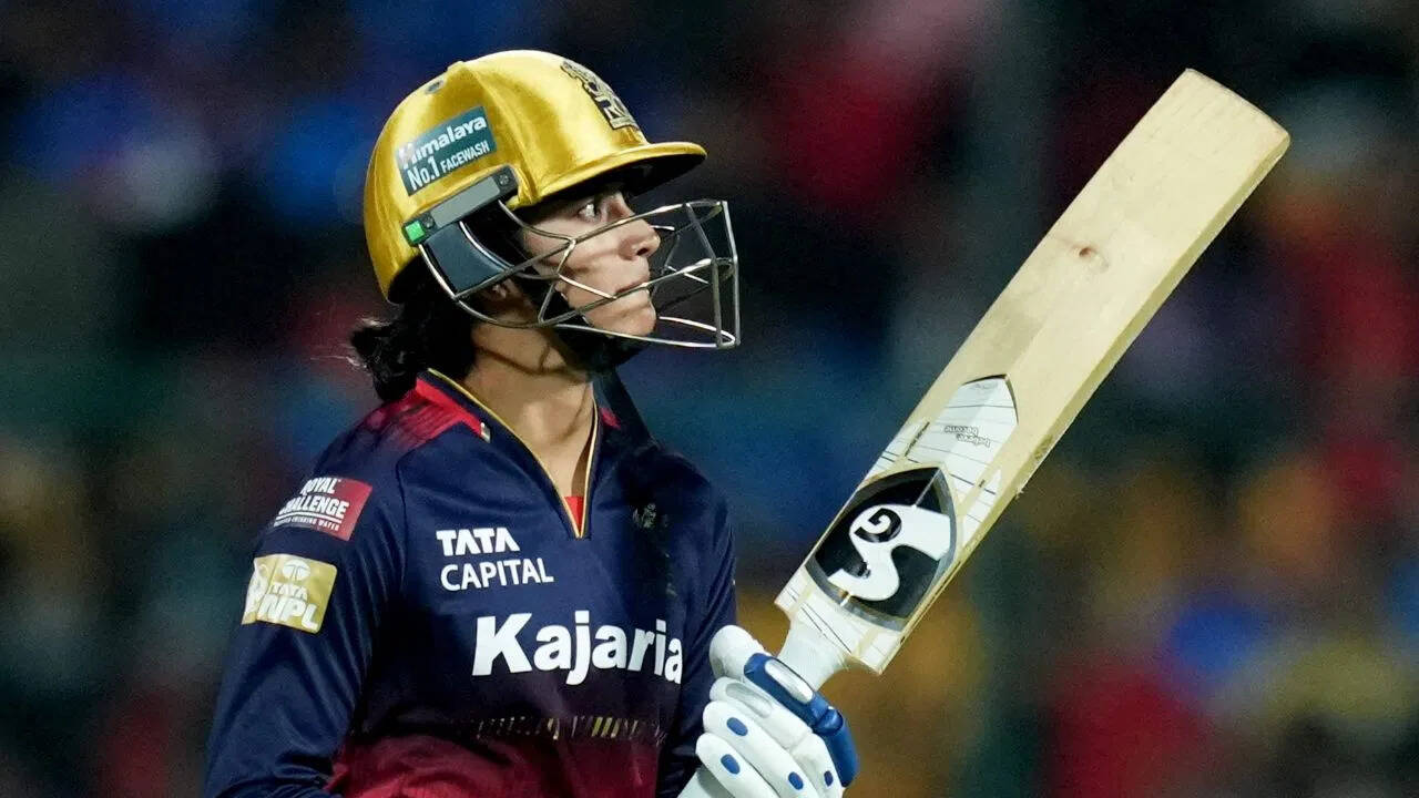 करोड़ों कमाने वाली स्मृति मंधाना को सिर्फ 5 लाख ये क्या मजाक है, इस टीम के लिए खेलती आऐंगी नजर