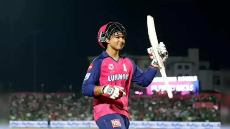 'सर, आज तोड फोड मचाउंगा' रिकॉर्ड शतक लगाने से पहले ही वैभव सूर्यवंशी ने कर दी थी धुआंधार पारी की भविष्यवाणी