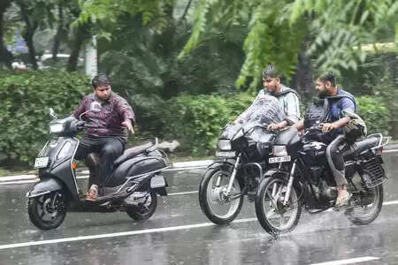 एनसीआर में मानसून की आहट, अगले छह दिनों तक गरज-चमक और हल्की बारिश के आसार