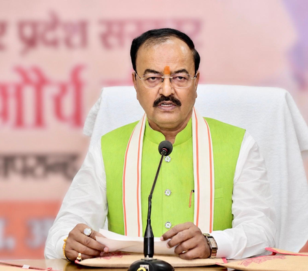 '2047 तक सत्ता से बाहर रहेगा विपक्ष', केशव मौर्य ने योजनाओं की सुस्ती पर अफसरों को चेताया