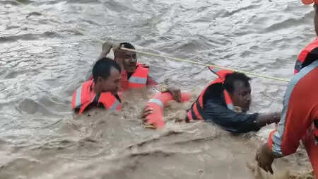 एनडीआरएफ स्थापना दिवस: पीएम मोदी बोले- बिना थके सेवा करते हैं हमारे जवान