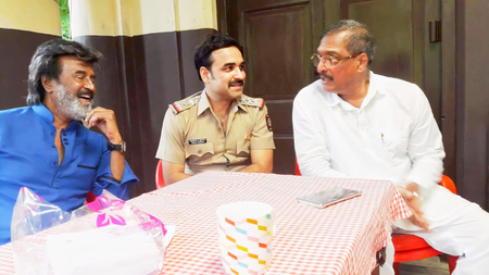'ऐसा लग रहा है, जैसे मैंने अपना गुरु खो दिया', नाना पाटेकर के निधन से टूटे पंकज त्रिपाठी