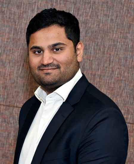 अदाणी समूह भारत की एआई ग्रोथ के समर्थन के लिए 100 अरब डॉलर करेगा निवेश : जीत अदाणी