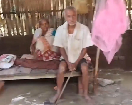 असम: शिवसागर में बाढ़ की स्थिति काफी गंभीर, असम गण परिषद ने कई क्षेत्रों में राहत सामग्री बांटी