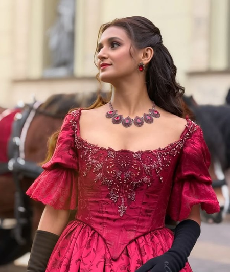 'डांस अक्रॉस द वर्ल्ड' दे रहा लोकनृत्य को नया मंच, रूस की परंपराएं से रुबरू कराएंगी शक्ति मोहन