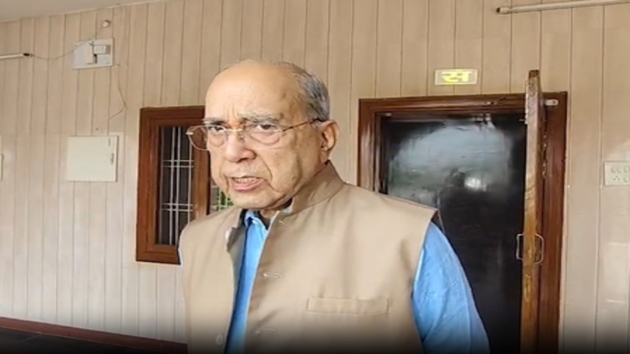 कथित अनियमितताओं की जांच के लिए एसआईटी गठन पर नृपेंद्र मिश्रा बोले, 'सरकार तेजी से ले रही है फैसले'