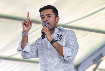 बंगाल चुनाव: अभिषेक बनर्जी ने भाजपा पर कार्यकर्ताओं की मौत का राजनीतिकरण करने का आरोप