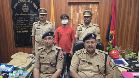 ग्रेटर नोएडा: ट्यूबबेल और खेतों से मोटर चोरी करने वाला शातिर गिरफ्तार, पांच लाख का सामान बरामद