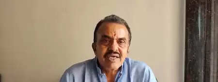 महाराष्ट्र के विकास के लिए हमारा जीतना जरूरी है : संजय निरुपम