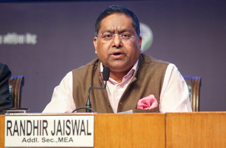 अमेरिकी धार्मिक स्वतंत्रता आयोग की रिपोर्ट पर भारत का कड़ा जवाब, कहा- पहले अमेरिका में हिंदू मंदिरों पर हमलों पर ध्यान दें