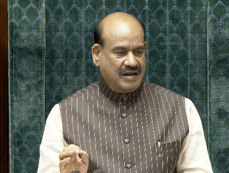 लोकसभा में हंगामे के कारण प्रश्नकाल बाधित, स्पीकर ने दोपहर तक के लिए स्थगित की कार्यवाही
