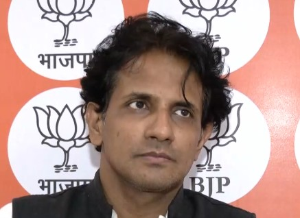 बंगाल में भाजपा की 'परिवर्तन यात्रा' से टीएमसी बेचैन है: तुहिन सिन्हा