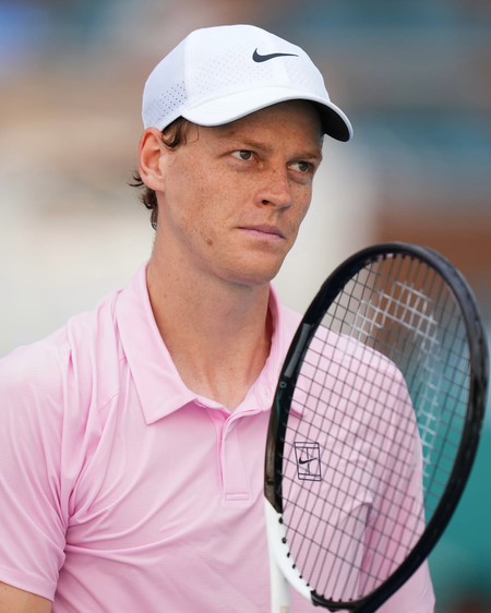 मियामी ओपन: ज्वेरेव को शिकस्त देकर सिनर ने बनाई फाइनल में जगह