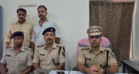 बिहार : पूर्वी चंपारण में मिनी गन फैक्ट्री का भंडाफोड़, 500 से अधिक कारतूस बरामद, 4 आरोपी हिरासत में