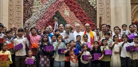 केंद्रीय राज्य मंत्री कृष्णपाल गुर्जर ने दिव्यांगजनों के बीच मनाया पीएम मोदी का जन्मदिन, बांटी 500 ई-स्कूटी