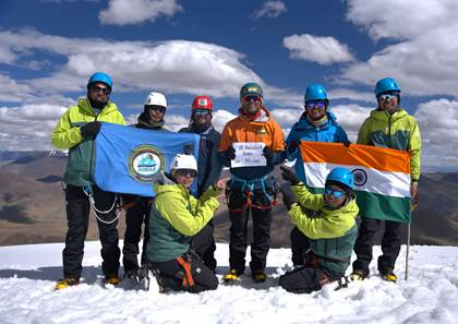 लद्दाख में भारतीय पर्वतारोहियों ने रचा इतिहास, 23 दिन में 20 चोटियां फतह