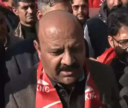 महबूबा मुफ्ती के बयान बदलते रहते हैं, उस पर ध्यान नहीं दिया जाना चाहिए : सुरेंद्र कुमार चौधरी