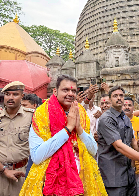 इंडिया ब्लॉक सिर्फ 'मोदी-विरोधी’ एजेंडे के लिए एकजुट है: देवेंद्र फडणवीस