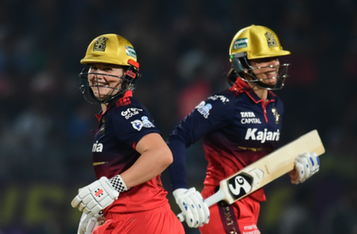 डब्ल्यूपीएल: फाइनल में मंधाना-जॉर्जिया का तूफान, कैपिटल्स को 6 विकेट से हराकर आरसीबी दूसरी बार चैंपियन