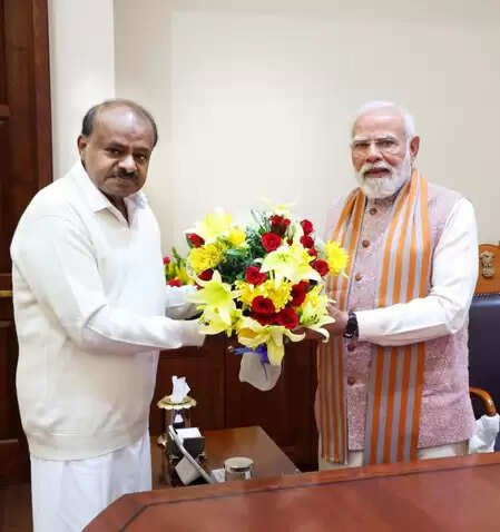 जनता दल (एस) नेता और केंद्रीय मंत्री एच डी कुमारस्वामी के जन्मदिन पर प्रधानमंत्री ने दी बधाई