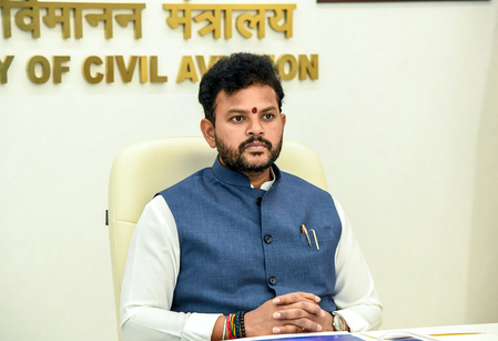 सरकार एटीएफ की कीमतों को लेकर एयरलाइंस और तेल कंपनियों से कर रही बातचीत: राम मोहन नायडू