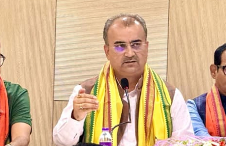 ममता बनर्जी को पश्चिम बंगाल की जनता पर ही विश्वास नहीं : मंगल पांडेय