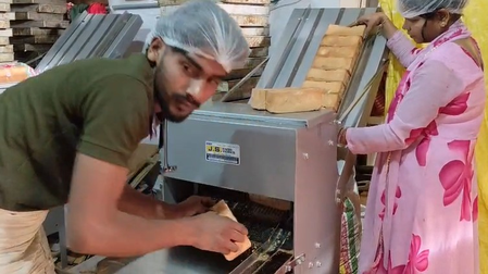 कोरोना में छूटी नौकरी, हौसले ने बदली तकदीर, पीएमएफएमई योजना से दिव्यांश खत्री बने सफल उद्यमी