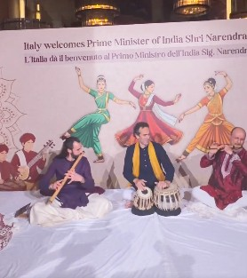 रोम में शानदार स्वागत के ल‍िए पीएम मोदी ने भारतीय समुदाय का जताया आभार, इतालवी कलाकारों की प्रस्तुति को भी सराहा