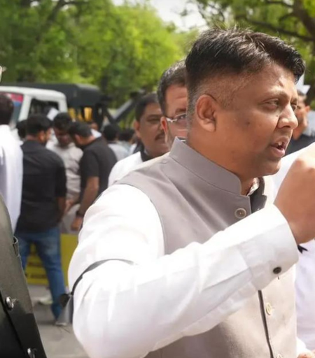 गुजरात: भाजपा सांसद ने कन्हैया कुमार पर 'घुसपैठिए' वाली टिप्पणी को लेकर हमला बोला