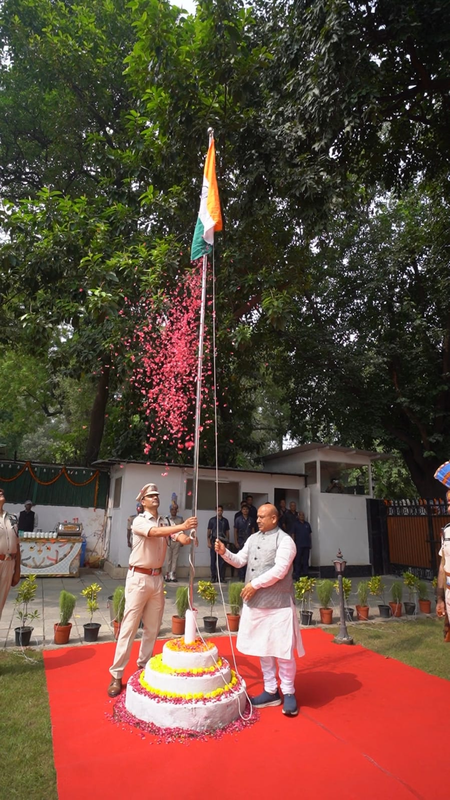 दिल्ली विधानसभा अध्यक्ष ने स्वतंत्रता दिवस पर लोकतांत्रिक मूल्यों के प्रति प्रतिबद्धता पर बल दिया