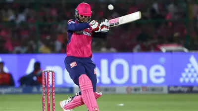 राजस्थान रॉयल्स को 11 करोड़ रुपये का चूना लगा गया ये खिलाड़ी, IPL 2025 सीजन में सबसे खराब प्रदर्शन में सबसे आगे