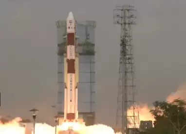 इसरो ने पीएसएलवी-सी62 रॉकेट से 'अन्वेषा' सैटेलाइट किया लॉन्च